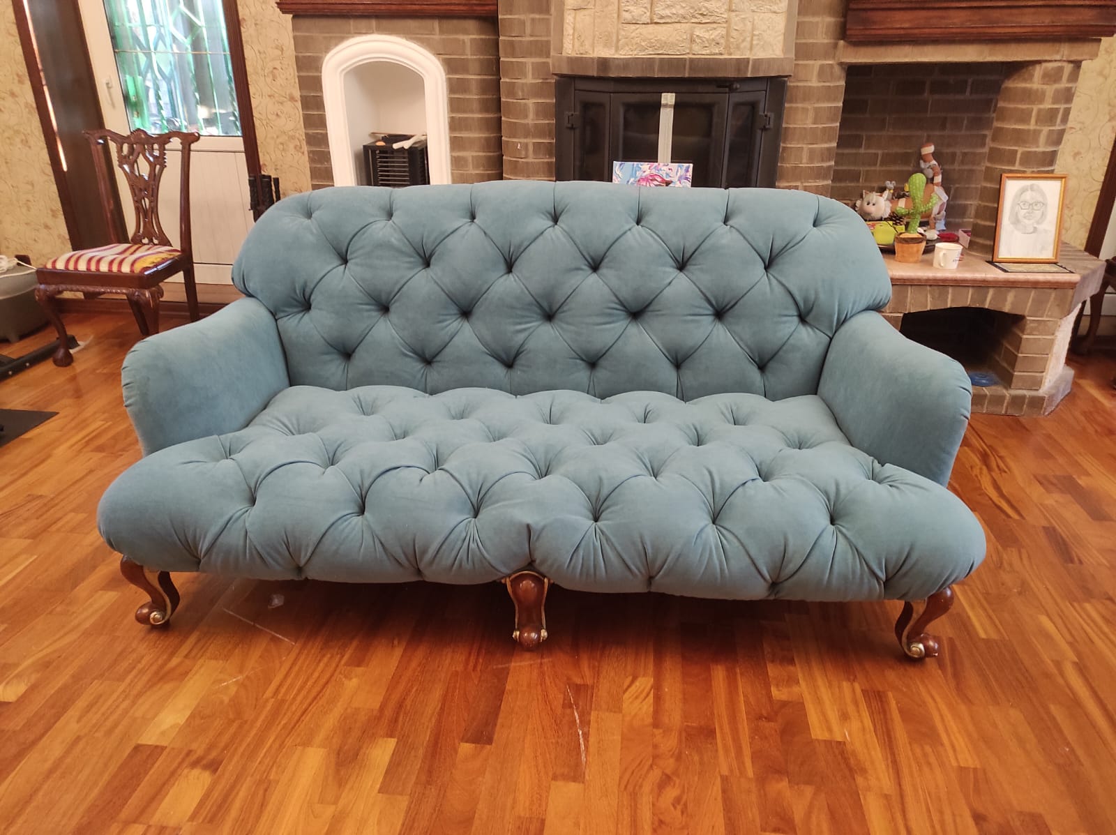 Обивка дивана. Белореченск